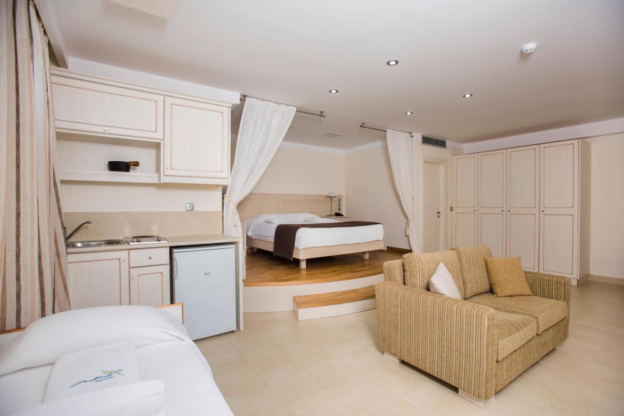 Almiriki Chios Rooms & Apartments Líthion Eksteriør billede