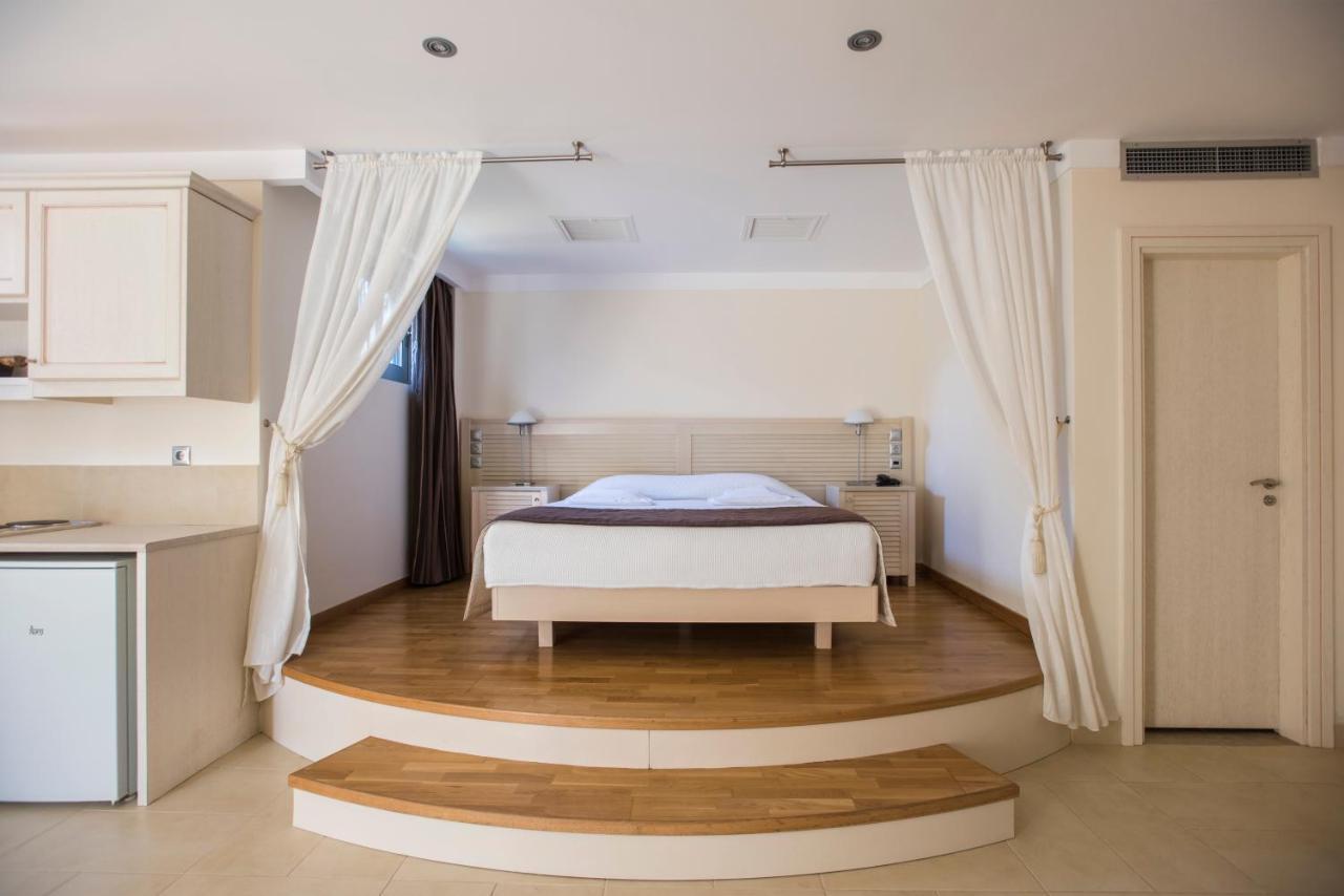 Almiriki Chios Rooms & Apartments Líthion Eksteriør billede